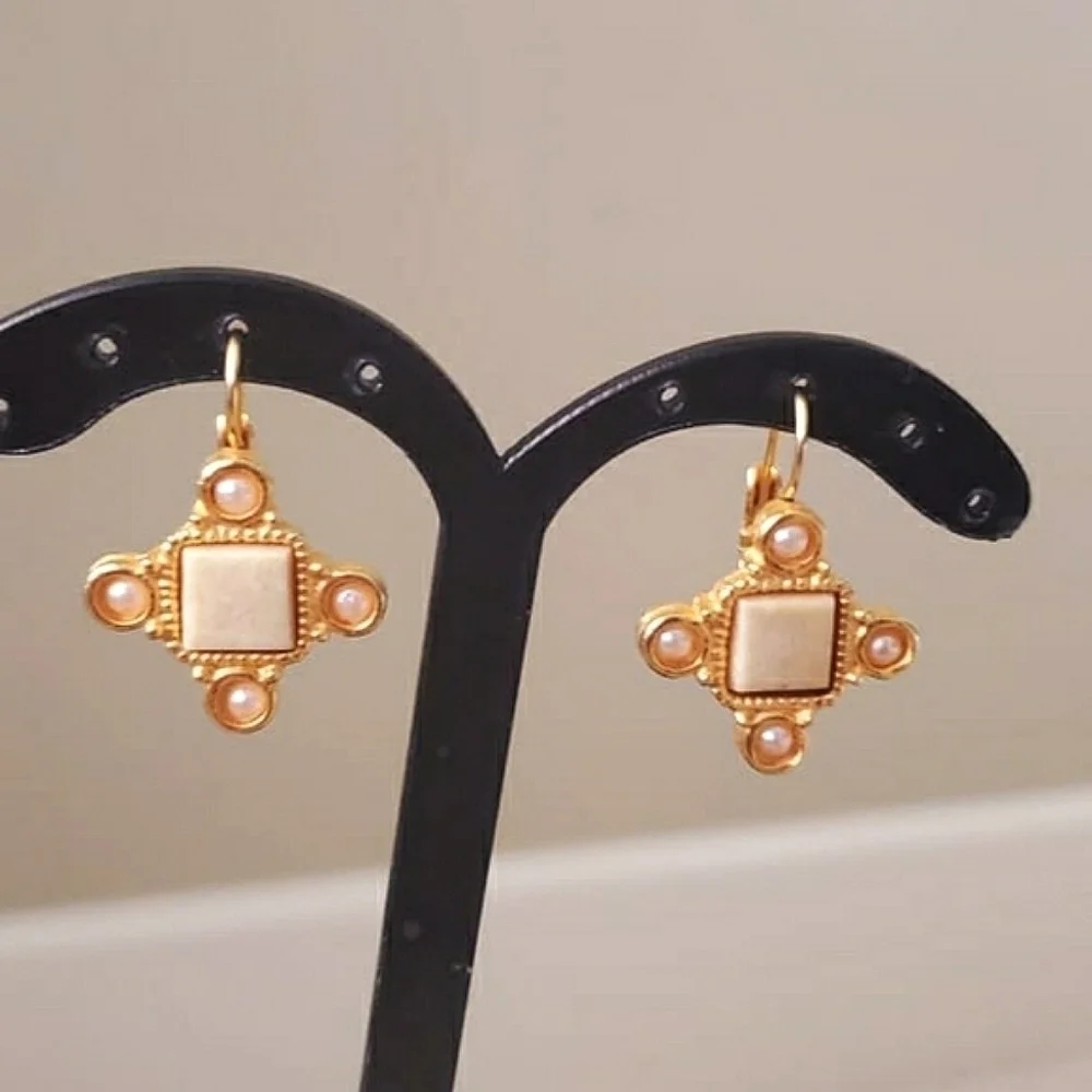 Gold Tone Fashion Earrings. Pearl Studded Signed Drop SlingBack Earrings . 🌴